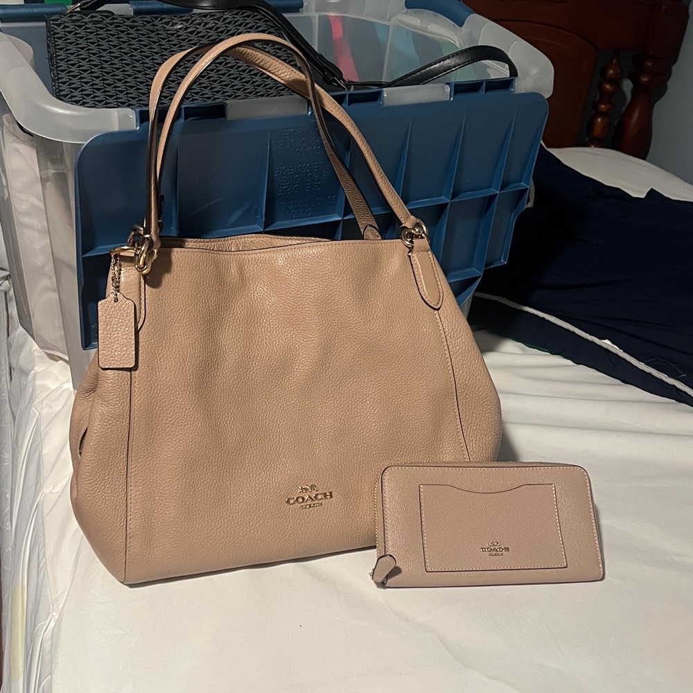 Coach Beige Leather Shoulder Bag with matching wallet.